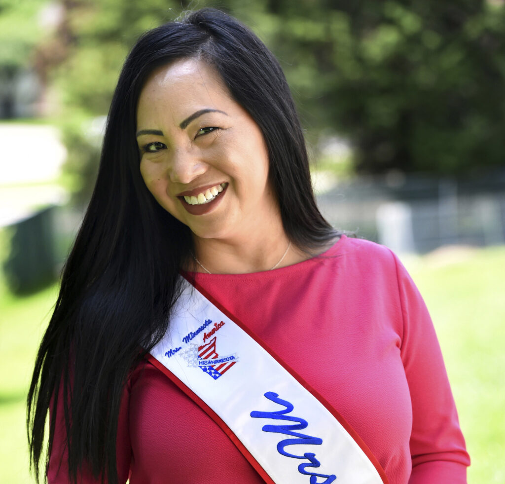 Exchange Hmong Pageant Contestant